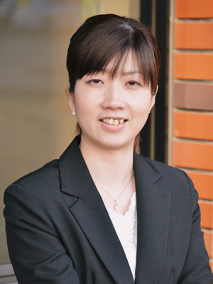 塚本綾