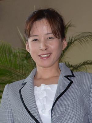 内田絢子